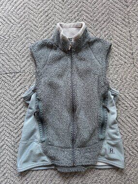 Patagonia fleece R1 vest size medium